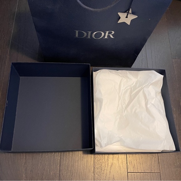 Dior blue box shopping bag full set with envelop and ribbon wrapping tissue - Picture 9 of 13